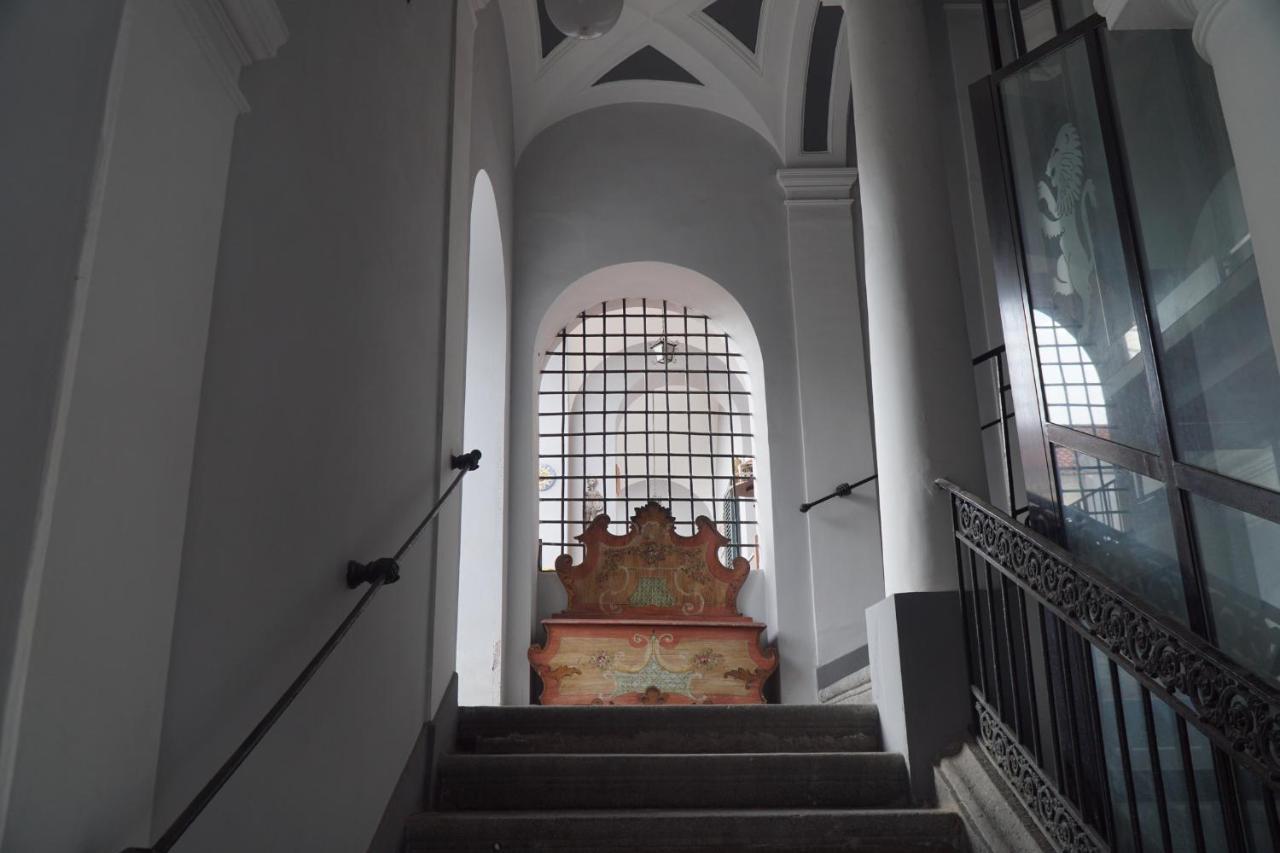 CaivanoPalazzo Capece公寓 外观 照片