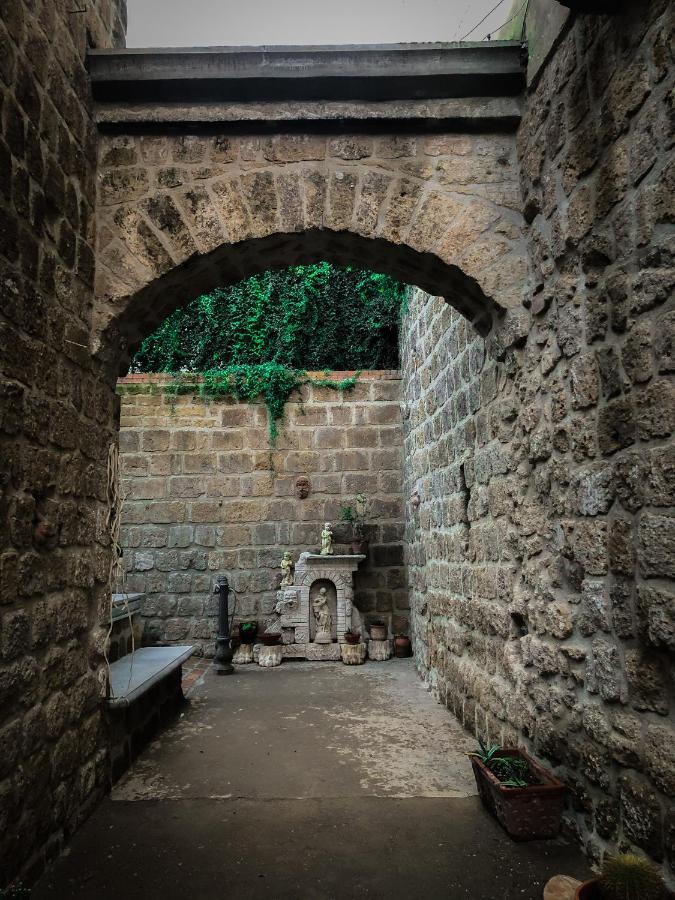 CaivanoPalazzo Capece公寓 外观 照片